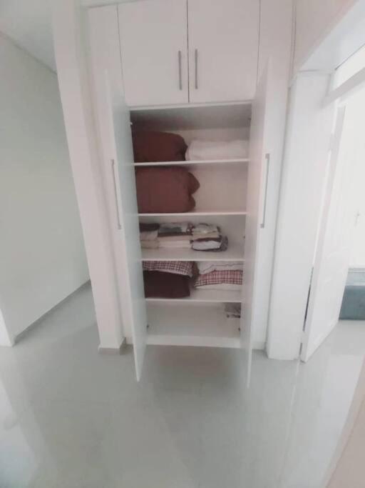 Spacious Zamtel Flat ルサカ エクステリア 写真