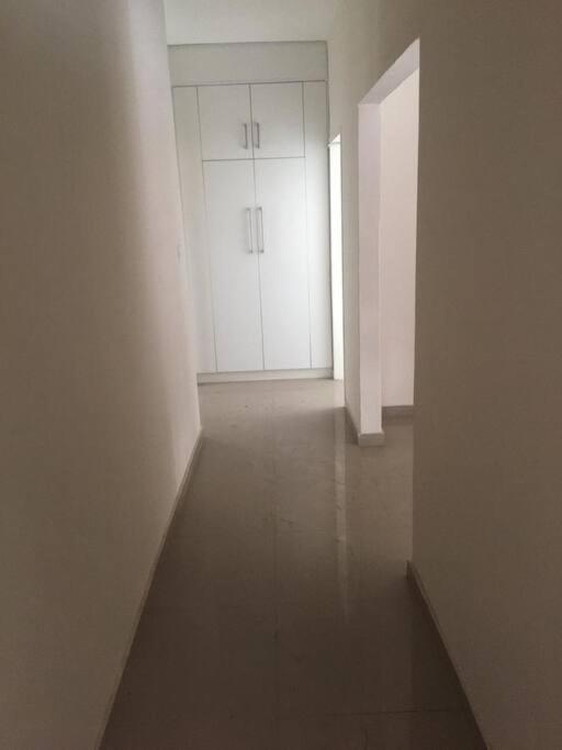 Spacious Zamtel Flat ルサカ エクステリア 写真